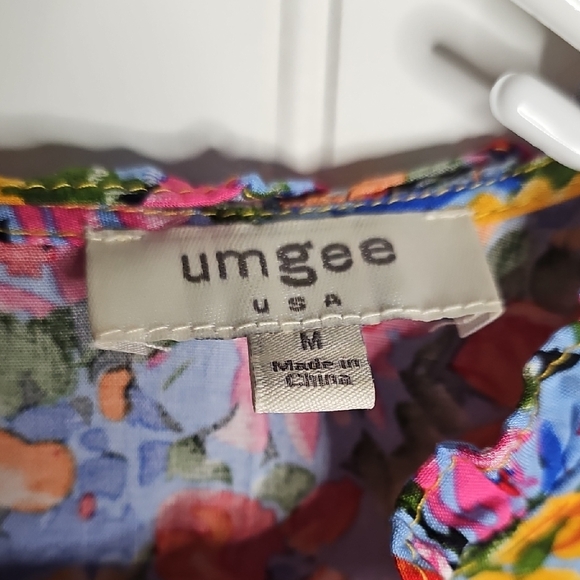 Umgee Floral Flutter Sleeve Peplum Top - Orange, Pink, Blue - Picture 2 of 3